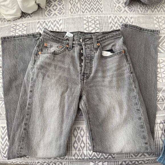 Levi 501 Women’s Gray Denim Jeans - Picture 1 of 4